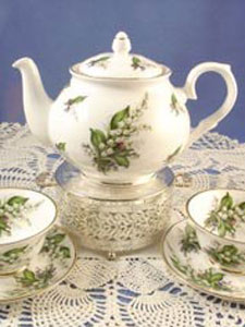 Recipe Suggestions for a Great Tea Party Teapot and Cups