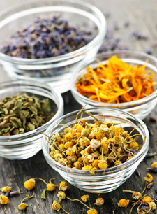 BLENDED TEA: DIY for Gifts and Just for Fun Just a few friendly flavors