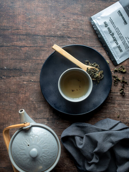 Masters Teas Gift Guide: Pu-Erh to Oolong Anxi Wulong Low Fire offers a complex floral flavor, lightly sweet and crisp. A perfect choice for while it’s still cold outside and the magic of the holidays is in the air.