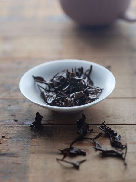 Wen Shan Teas: Taiwan’s Northern Oolong Region This rare Formosa Superior Fancy Bai Hao is a true treat for the senses. The leaves are quite tippy with a fragrant bouquet when dry. Once brewed the cup is one of peach blossoms with a lingering honey note.