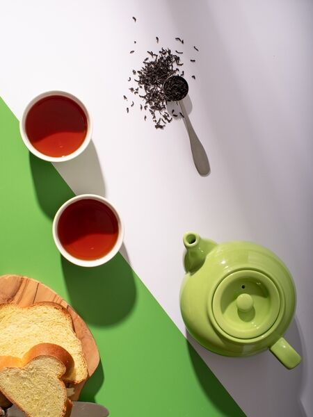 Our Irish Breakfast tea is a robust blend of black teas from Ceylon (Sri Lanka) and Assam (India), perfect for starting your day. It combines the citrusy brightness of Ceylon with the malty richness of Assam, offering a spicy and jammy aroma with a brisk, malty flavor. Enjoy it plain or with milk, as it remains one of Adagio's most popular teas.