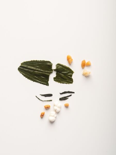 Shincha Genmaicha: Green Tea from Japan Unlike the affordable luxury it has become today, historically, tea was a pricey commodity. The Japanese peasants found it difficult to afford much tea and would mix it with roasted rice, which was abundant and cheap. Thus, they were able to squeeze more cups from the same amount of leaves. A recipe born of poverty, Genmai Cha has acquired an uptown chic and is now a favorite of urban dwellers in Japan and the West.